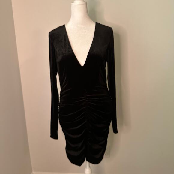 Bardot black velvet n-neck long sleeve midi dress size 6 - Picture 3 of 12